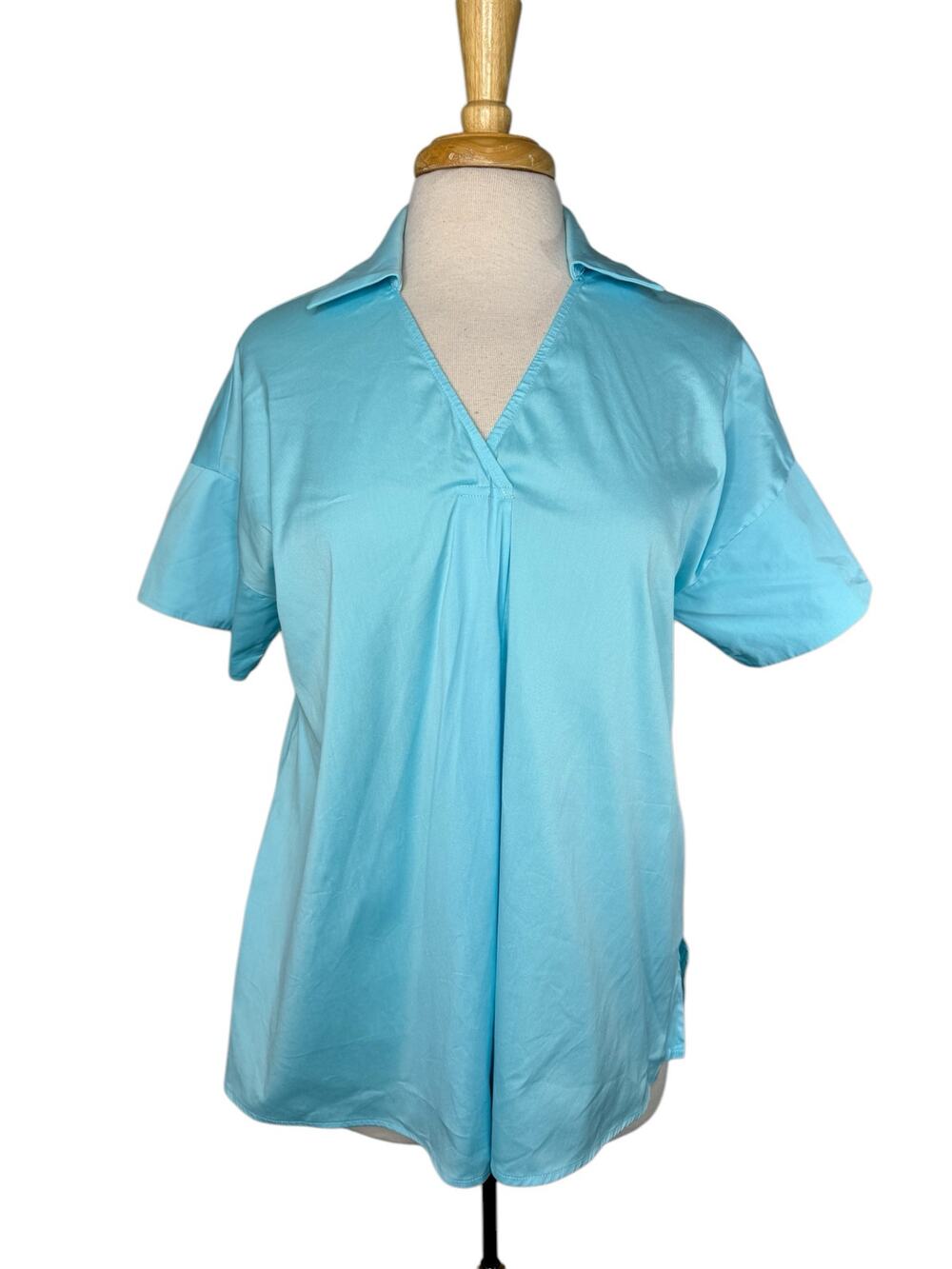 CHICOS Teal Blue Collared Popover V-neck Short Sleeve Blouse Size 8/10 (1) Women